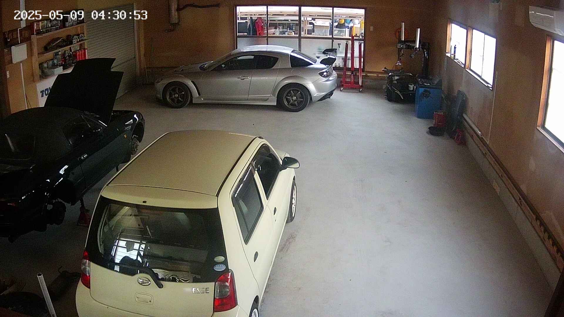 yotec5-20250509043054.jpg